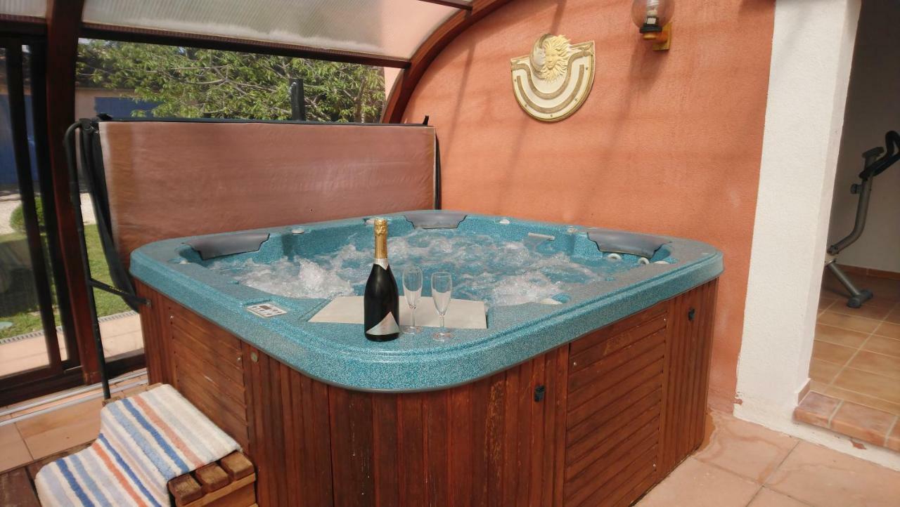 Chambre Et Table D'Hotes Villa Pomponette 낭스레핑 외부 사진